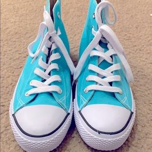 UNUSED Blue Airwalk shoes size 9 1/2